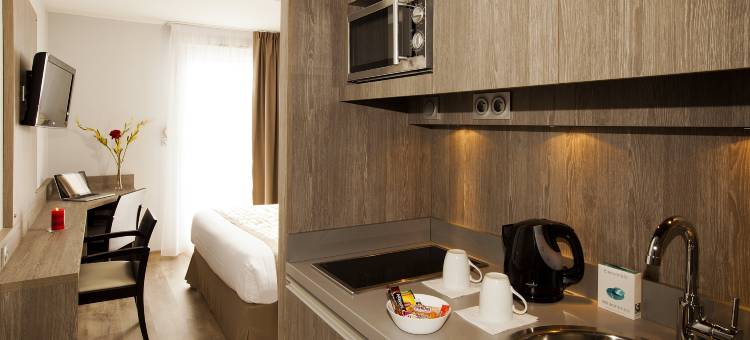 塞祖尔阿菲尔格勒诺布尔马里库里酒店(Séjours & Affaires Grenoble Marie Curie)图片