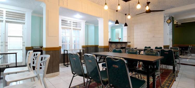 红多兹Plus伊斯兰酒店-近伦普扬安站3号(RedDoorz Plus Syariah Near Lempuyangan Station 3)图片