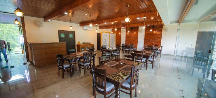 钦亚里绍尔社会宫殿酒店(Hotel Social Palace, Chinyalisaur)图片