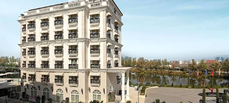 地拉那莫里纳丽笙精选酒店(Radisson Collection Morina Hotel, Tirana)图片
