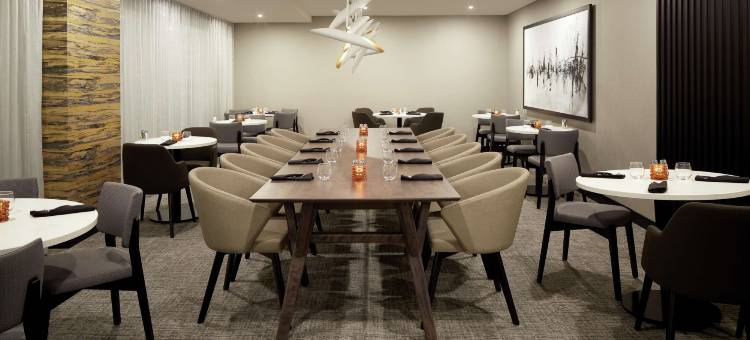 蒙特娄机场希尔顿逸林酒店(DoubleTree by Hilton Montreal Airport)图片