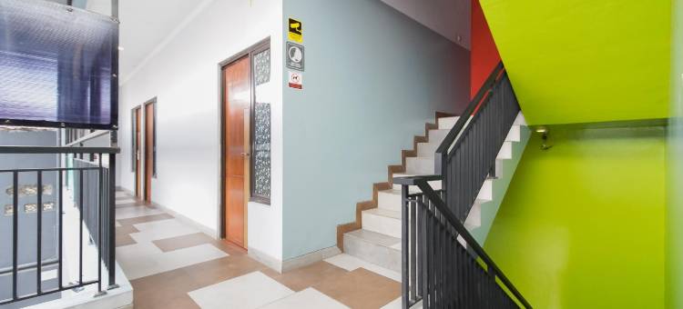 城市景观阿拉弗鲁公寓酒店杜伦萨维特(Urbanview Hotel Arafuru Residence Duren Sawit)图片