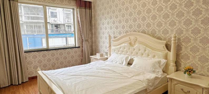 桐庐云歌小宿公寓(瑶琳路分店)图片