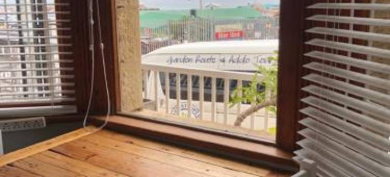 Above the Harbour Solar-Powered Accommodation图片