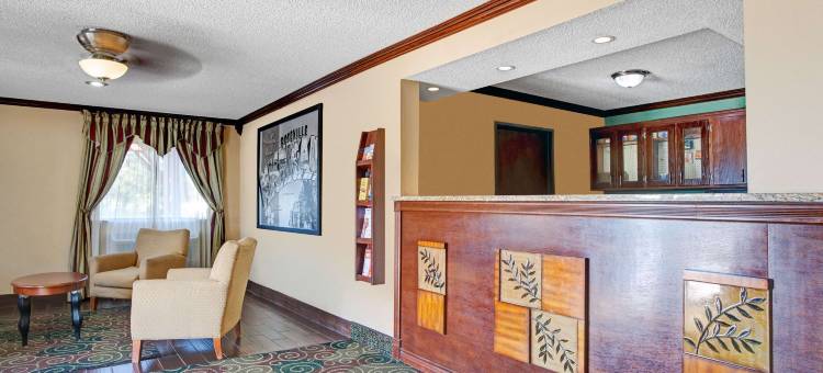 温德姆速8罗斯维尔/底特律酒店(Super 8 by Wyndham Roseville/Detroit Area)图片