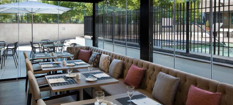 巴拉哈斯机场NH酒店(NH Barajas Airport)图片