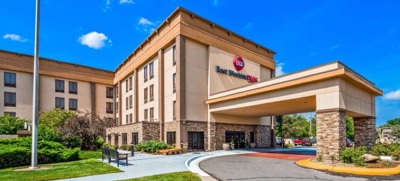 威奇托机场西贝斯特韦斯特优质酒店(Best Western Plus Wichita West Airport Inn)图片