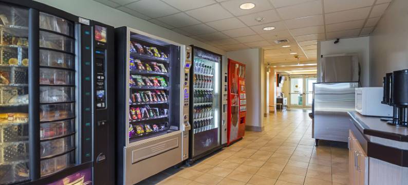 莫特尔6号汽车旅馆 - 多伦多东 - 惠特比(Motel 6 Whitby, on - Toronto East)图片