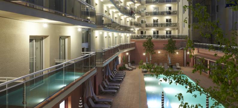 滨海略雷特帐篷(Tent Lloret de Mar)图片