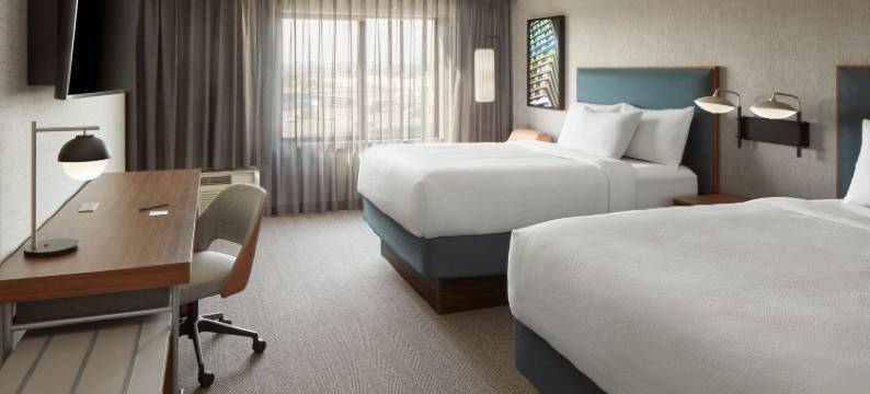 密西沙加机场企业中心西万怡酒店(Courtyard Mississauga-Airport Corporate Centre West)图片