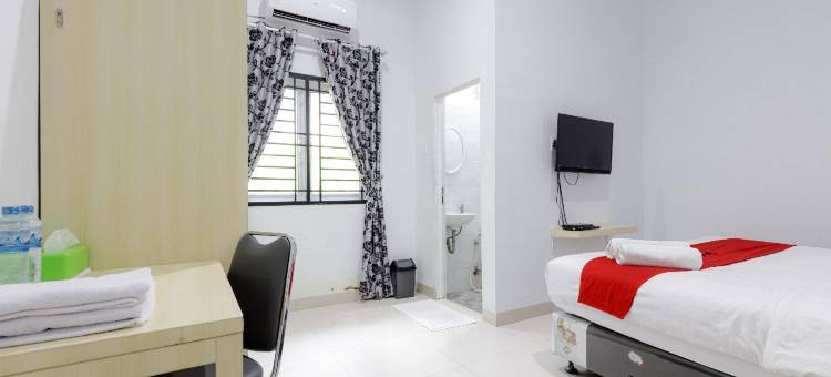 红多兹Plus酒店-近棉兰坦林广场(RedDoorz Plus Near Thamrin Plaza Medan)图片