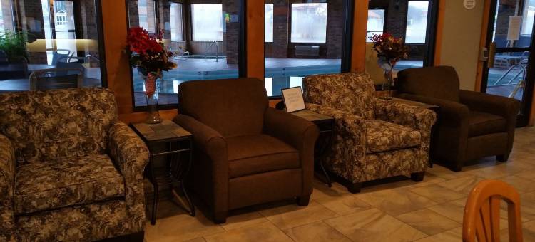 塔斯科拉呗盟套房酒店(Baymont by Wyndham Tuscola)图片