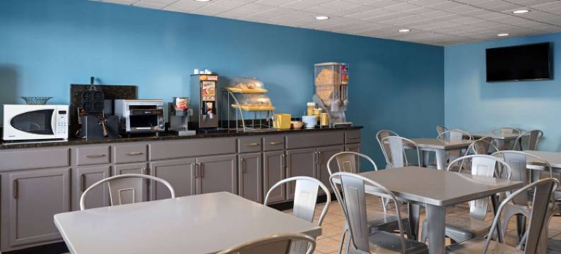 尼纳戴斯酒店(Days Inn by Wyndham Neenah)图片