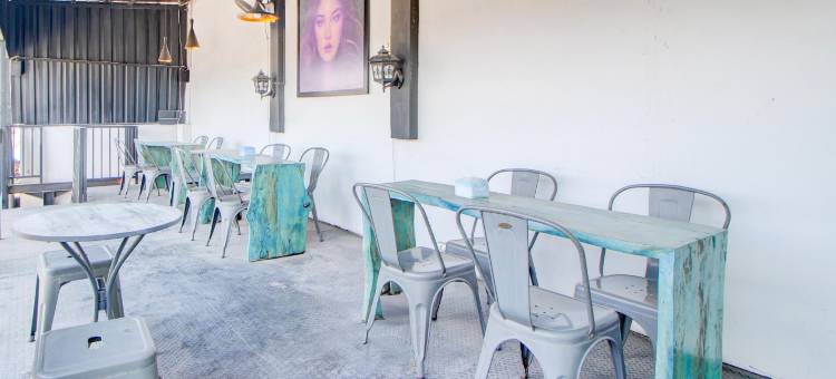 Collection O Omah Joyo Solo Inn靠近苏拉卡塔皇宫(RedDoorz at Omah Joyo Solo Inn)图片