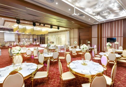 Tolip El Narges Hotel Overview