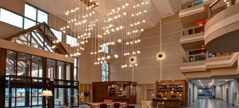 福朋喜来登圣凯瑟琳尼亚加拉大套房酒店(Four Points by Sheraton St. Catharines Niagara Suites)图片