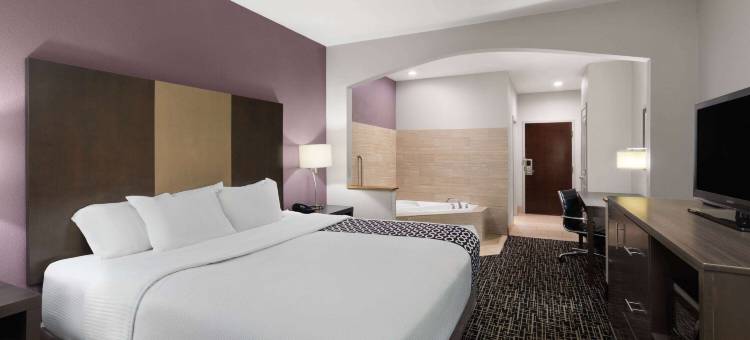 斯内尔维尔石头山拉昆塔温德姆套房酒店(La Quinta Inn & Suites by Wyndham Snellville-Stone Mountain)图片