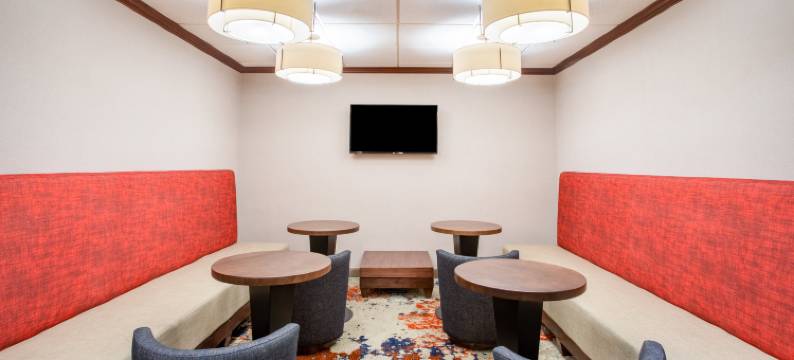 波士顿/马尔伯勒希尔顿欢朋酒店(Hampton Inn Boston/Marlborough)图片