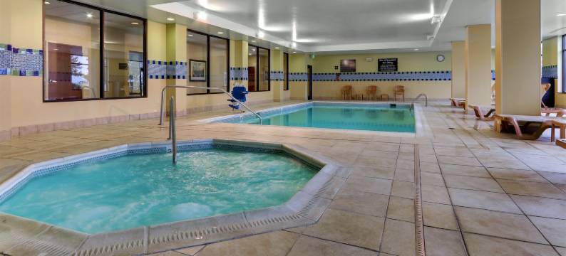 希尔顿欢朋套房酒店-印第安纳波利斯机场(Hampton Inn & Suites Indianapolis-Airport)图片