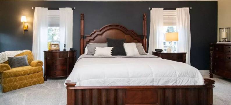 Simply Stunning Home in DT Lake Geneva W/Game room!图片