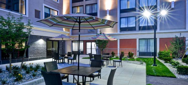 波士顿智选假日酒店(Holiday Inn Express Boston)图片