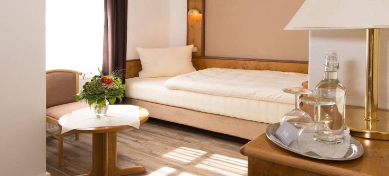 广场餐厅酒店(Hotel Piazza)图片