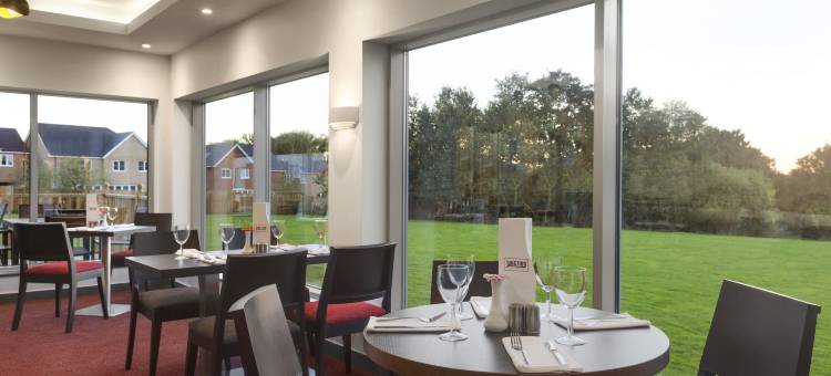米尔顿凯恩斯温德姆华美达酒店(Ramada by Wyndham Milton Keynes)图片