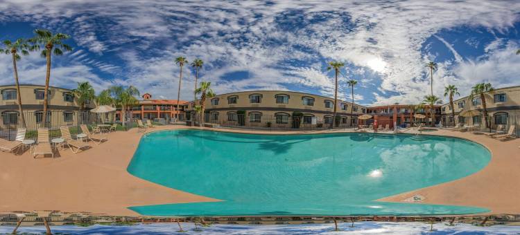 古德伊尔-菲尼克斯西凯艺套房酒店(Quality Inn & Suites Goodyear - Phoenix West)图片