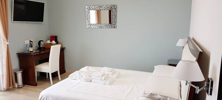 贝拉维斯塔阿尔巴别墅(Villa Bellavista Alba, B&B)图片