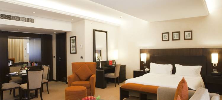 贝鲁特拉乌什温德姆华美达广场酒店(Ramada Plaza by Wyndham Beirut Raouche)图片