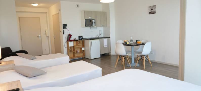 泽纳欧酒店式公寓 - 伊泽尔(Zenao Appart'Hotel Yzeure)图片