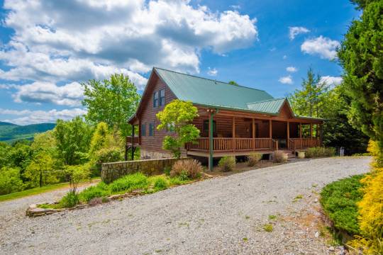 Expansive Lawn and Cozy Fire Pit - Charming Mountain Retreat