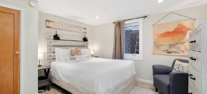 Charming Estes Getaway  New Hot Tub!  Pets OK 4Bd 2Bath图片