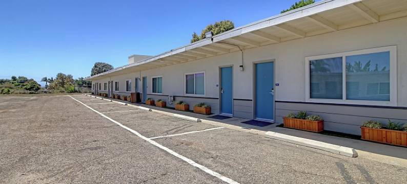 白帽子汽车旅馆(White Caps Motel)图片