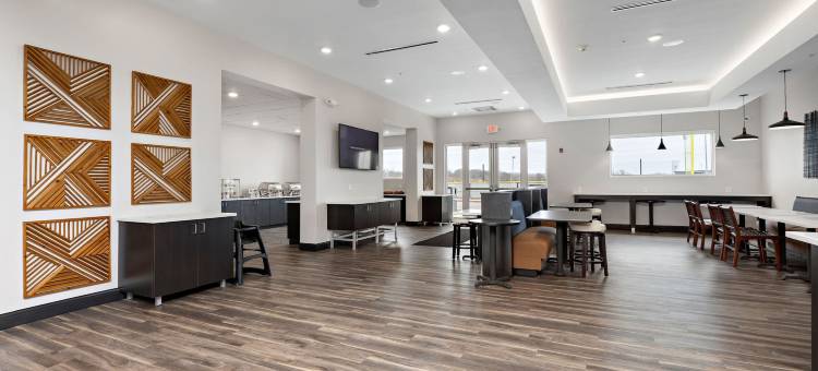 北堪萨斯城假日酒店 - 帕克维尔(Holiday Inn Express Kansas City North – Parkville)图片