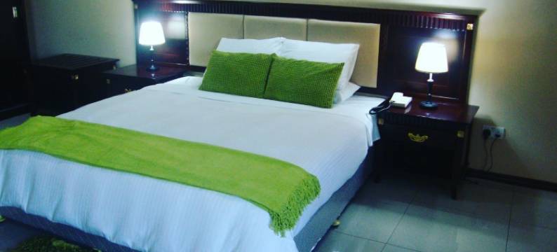 河滨公寓酒店(Riverside Apartments)图片