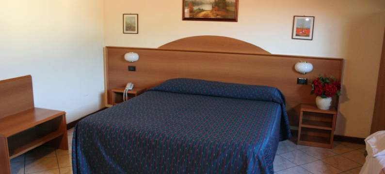 菲奥伦蒂诺里斯托兰特酒店(Hotel Fiorentino)图片