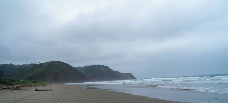 拉斯戈隆德里纳斯阿扬佩(Las Golondrinas Ayampe)图片