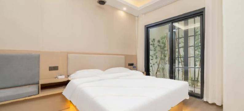 尖微空间艺术酒店(成都春熙路太古里店)图片