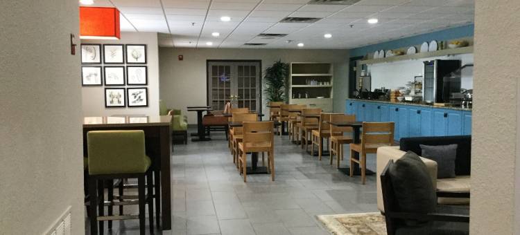 夏洛特大学广场丽怡酒店(Country Inn & Suites by Radisson, Charlotte University Place, NC)图片