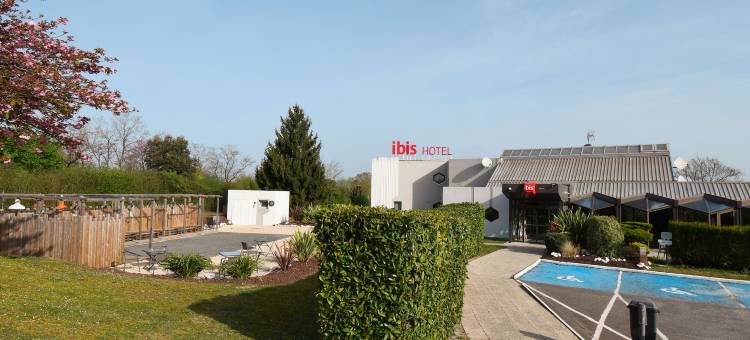 桑特宜必思酒店(Ibis Saintes)图片