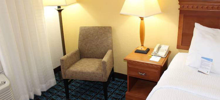 堪萨斯自由城万枫套房酒店(Fairfield Inn & Suites Kansas City Liberty)图片