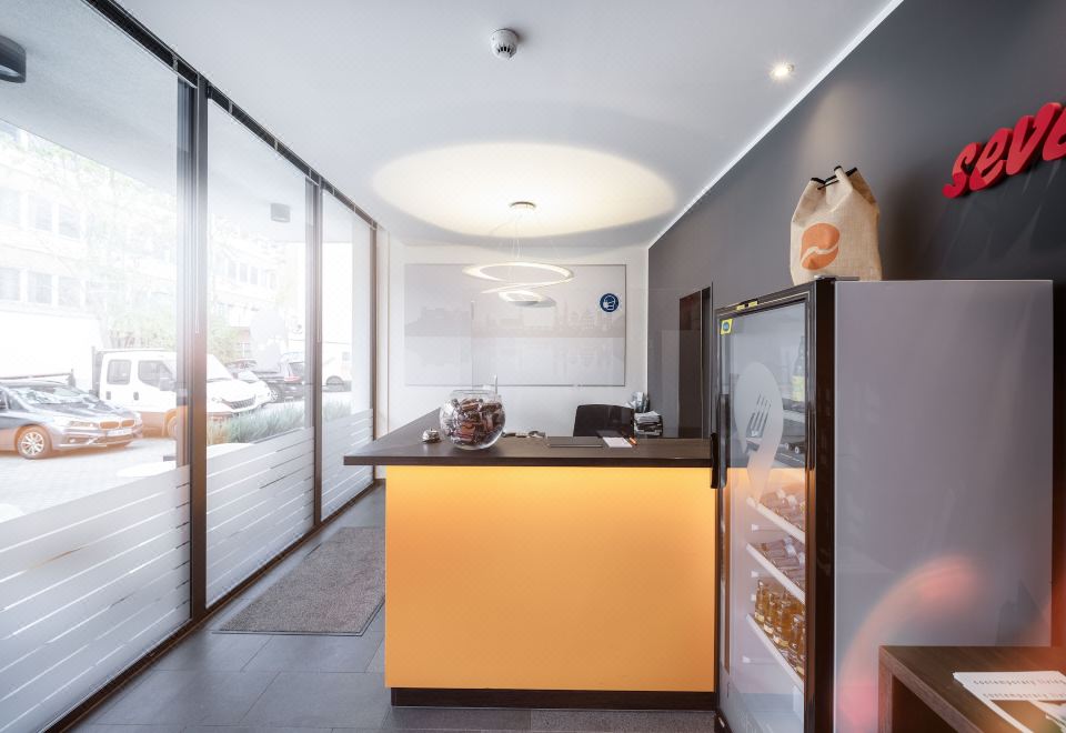 SevenDays Hotel BoardingHouse Hotel Overview