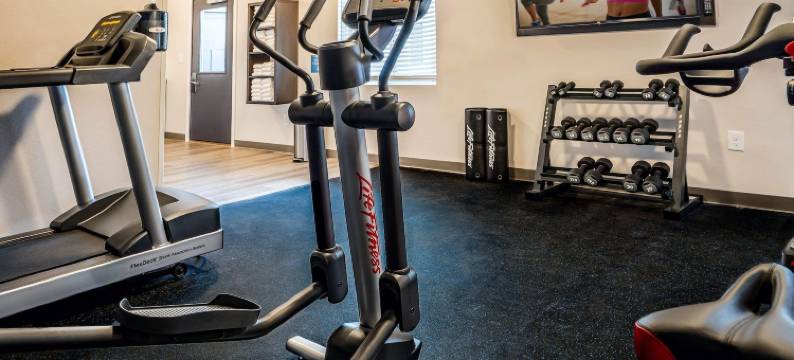 stayAPT套房格林维尔格里尔宝马公司(Stayapt Suites Greenville-Greer-Gsp)图片