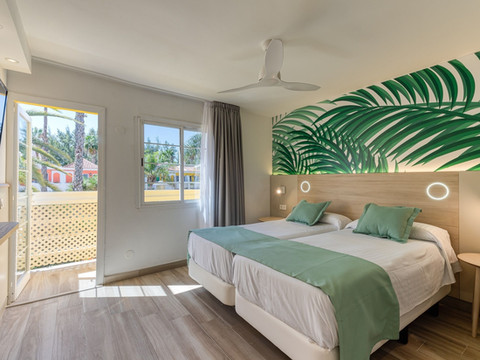 科迪尔绿色高尔夫简易别墅