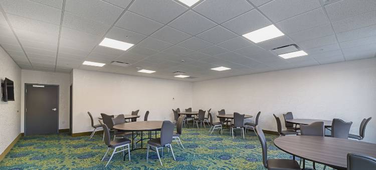 俄克拉何马城布里克敦附近舒适套房酒店(Comfort Inn & Suites Oklahoma City Near Bricktown)图片