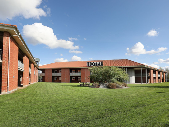 只睡觉交通中心