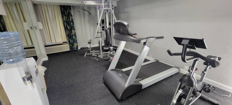 特雷霍特大学区凯艺酒店(Quality Inn Terre Haute University Area)图片