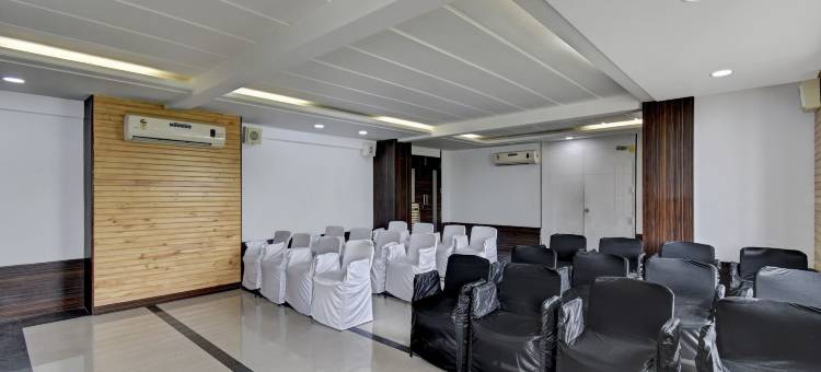 Treebo阿德米拉尔套房新乌斯曼普拉(Treebo Admiral Suites New Usmanpura)图片