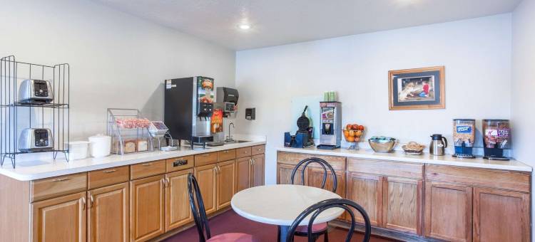 布莱克富特温德姆速 8 汽车旅馆(Super 8 by Wyndham Blackfoot)图片